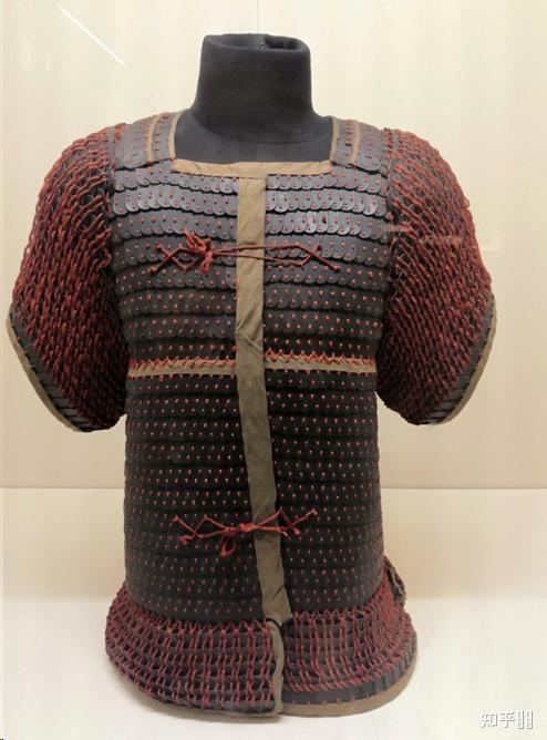 三国里面真有这种头盔吗