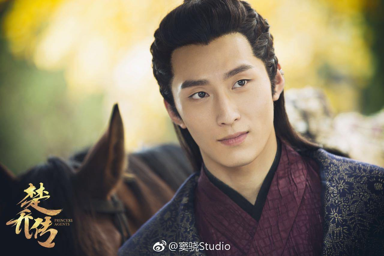 窦骁的美图或搞怪图有哪些?-窦骁帅照