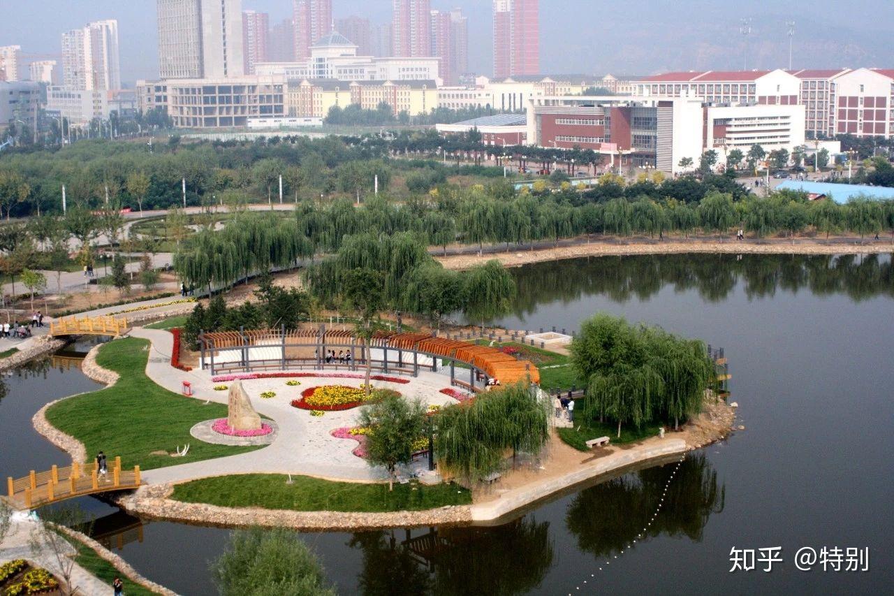 承德石油高等专科学校的校园环境如何