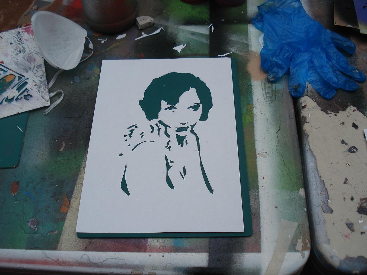 4. 镂空工艺处理