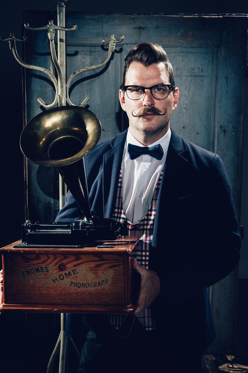 3. 扬声器清洁保养