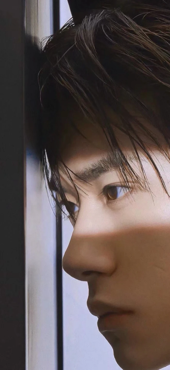 有没有易烊千玺的神仙壁纸? - 知乎