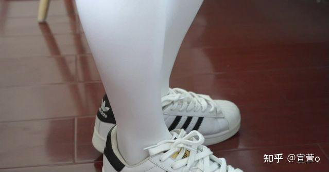 白丝穿什么鞋比较搭呢? - 知乎