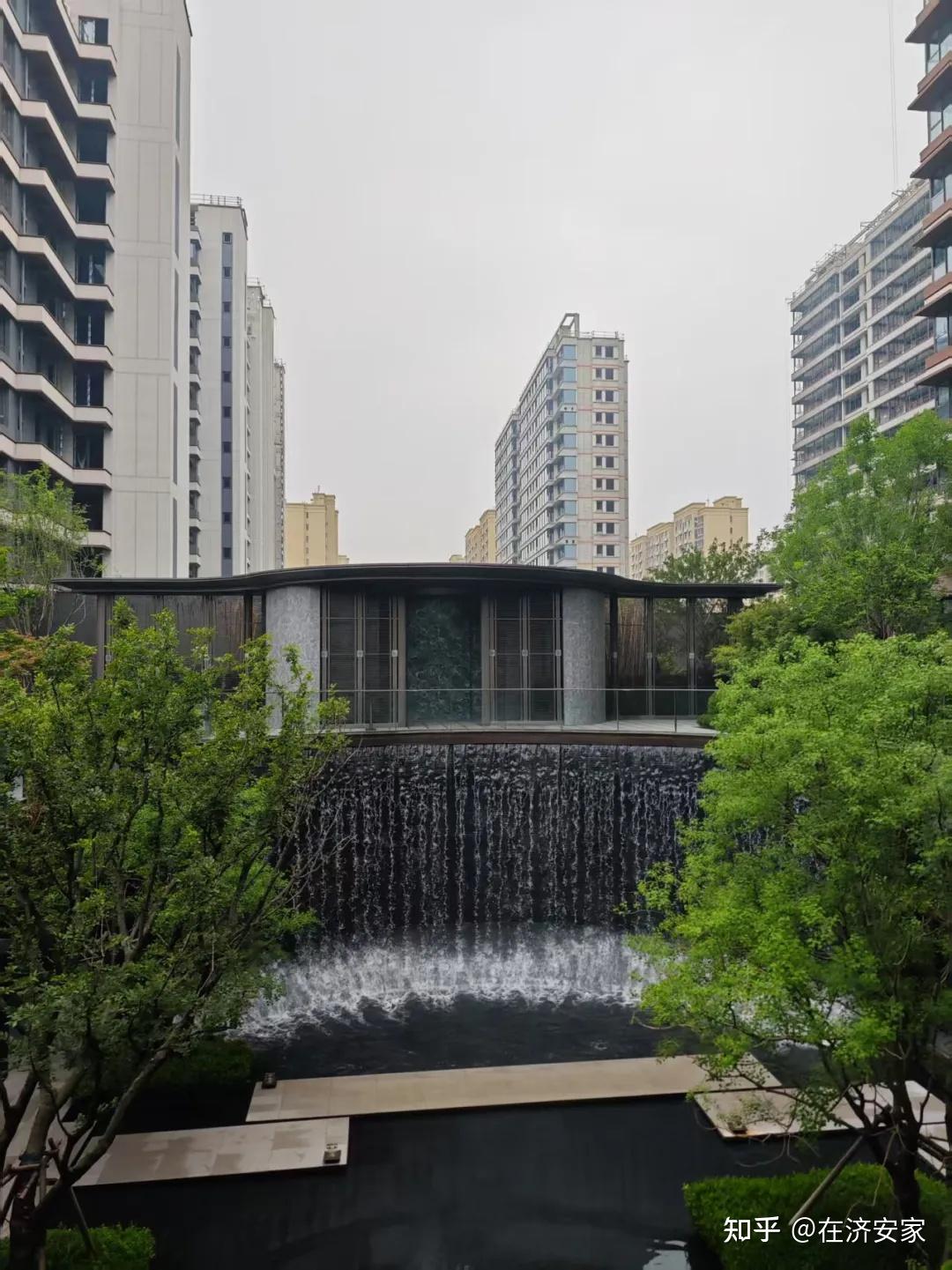 懵了！不都说济南楼市不行了，没人买房吗？今天去龙湖景粼原著看了看，快没房了 - 知乎