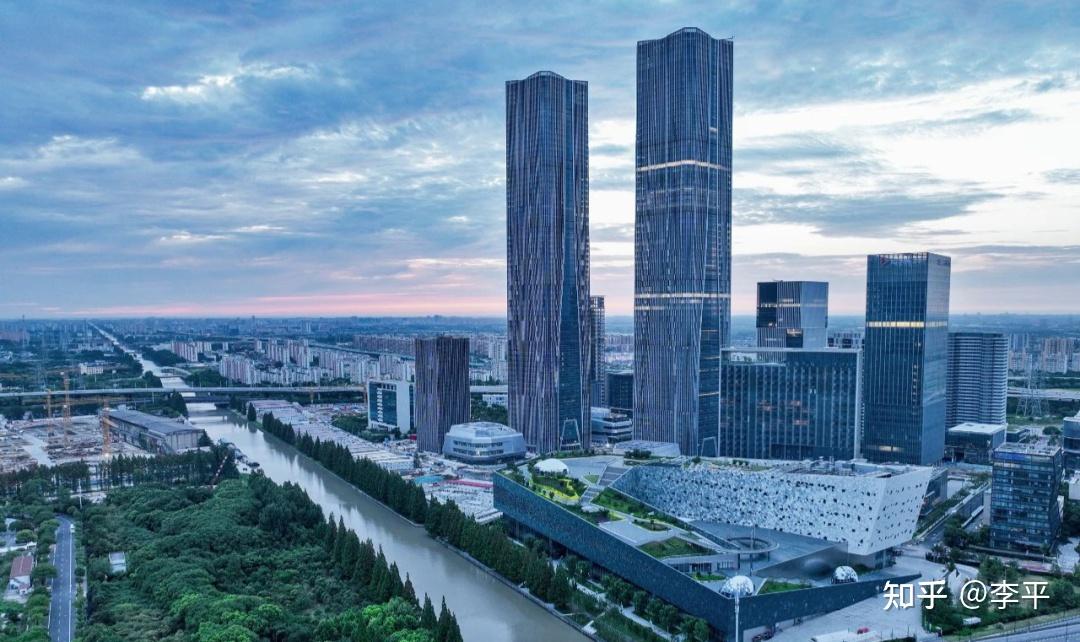 上海浦东 “金色中环发展带”，张江科学之门双子塔 - 知乎