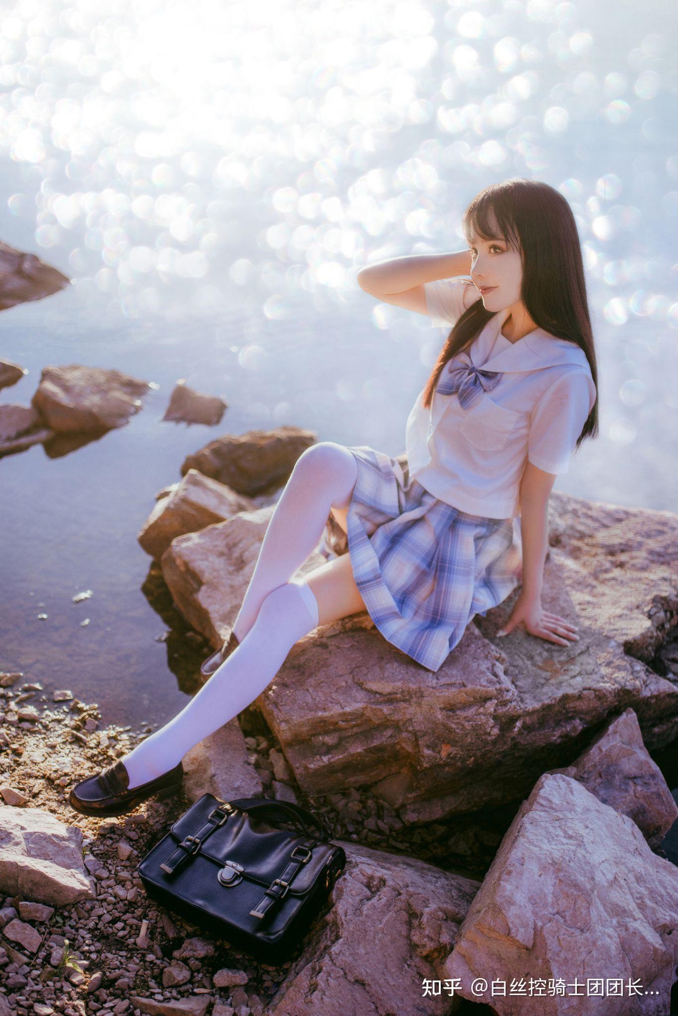 为什么中国jk女孩更有种软妹感而非校供感呢? - 知乎