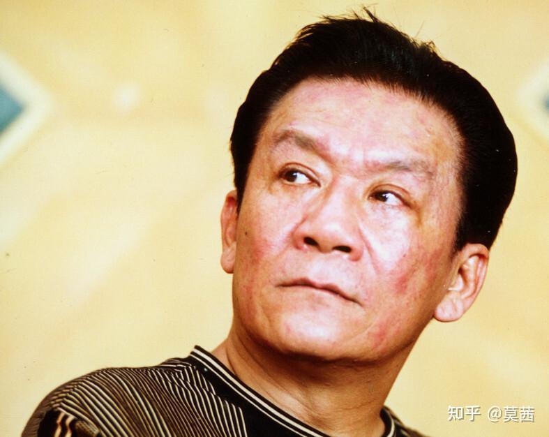 曾怨恨父亲侯耀文多年,还状告侯耀华,如今的侯瓒过得怎样? - 知乎