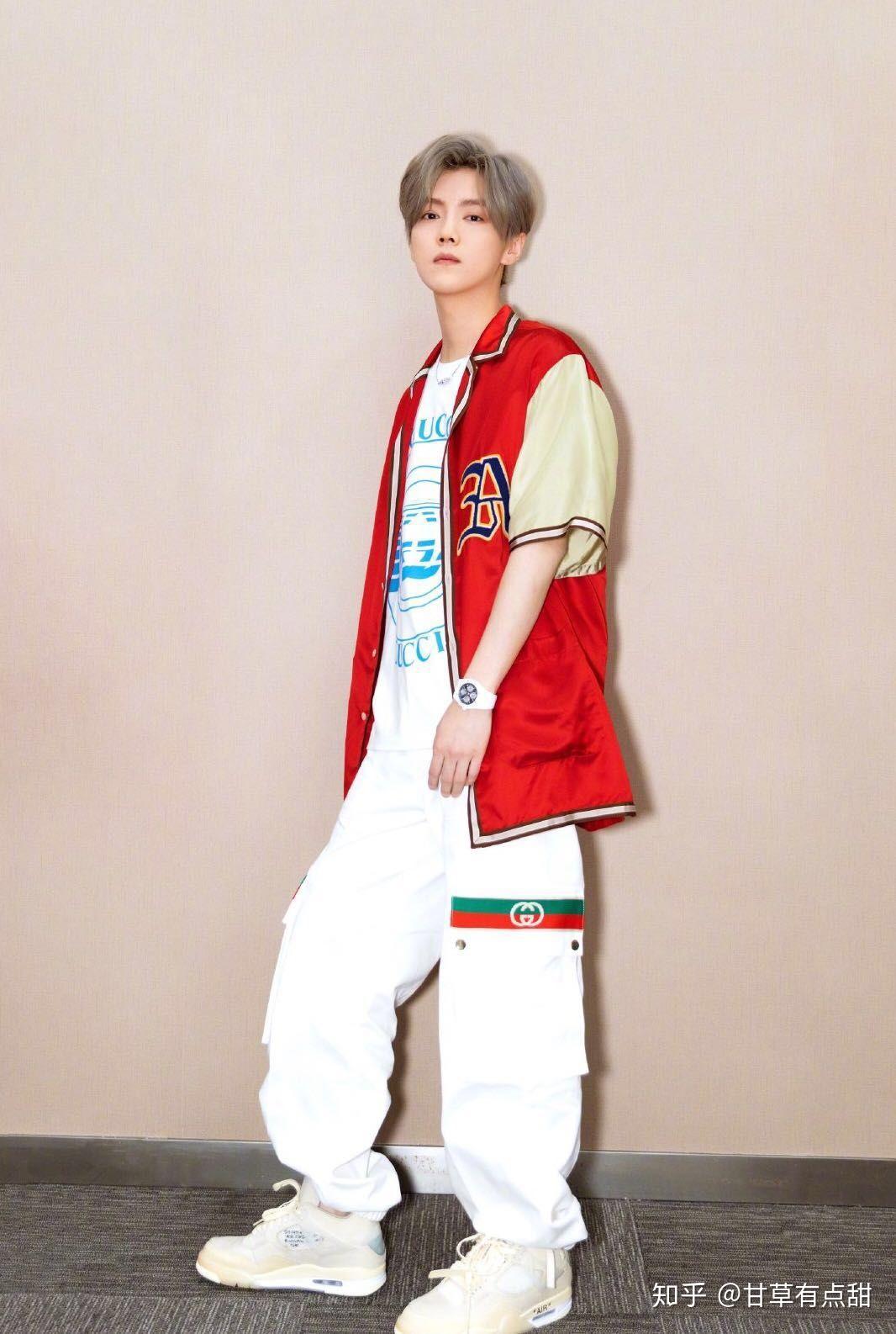 有鹿晗站着的全身照吗? - 知乎