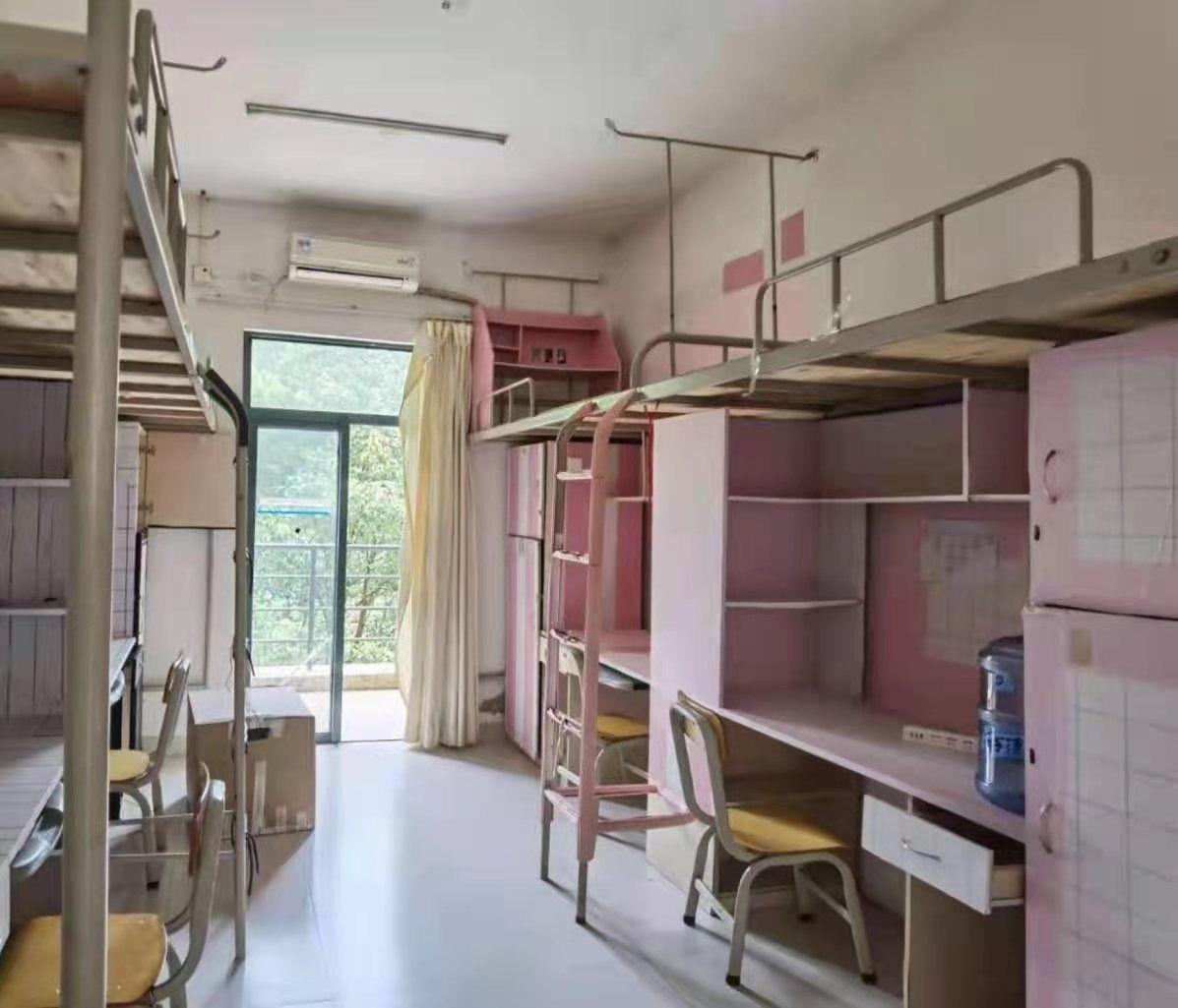 北京师范大学寝室照片图片