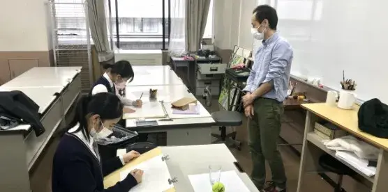 请输入图片描述