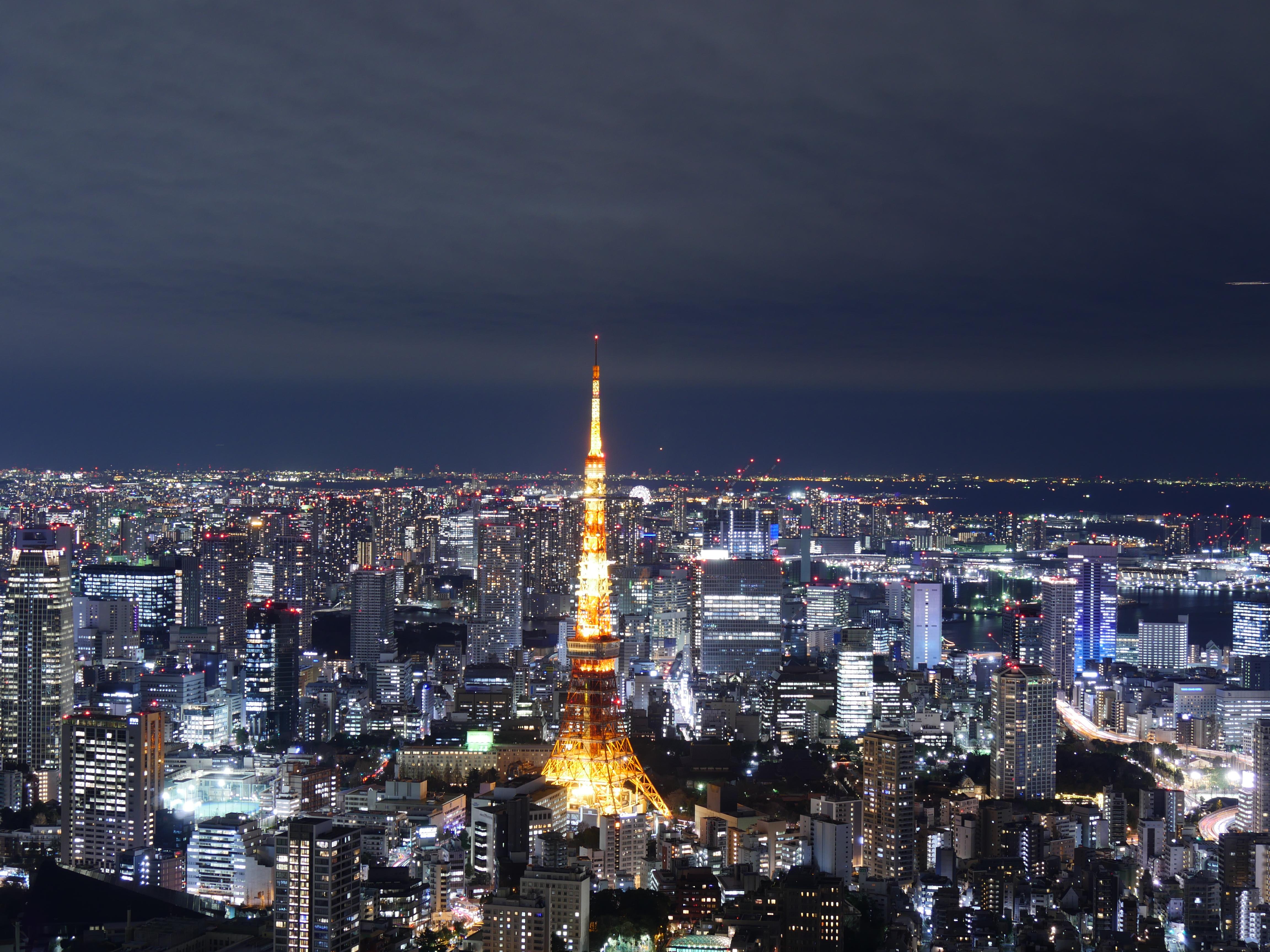 东京夜景二连拍 六本木之丘和东京塔的夜晚梦幻之旅 知乎