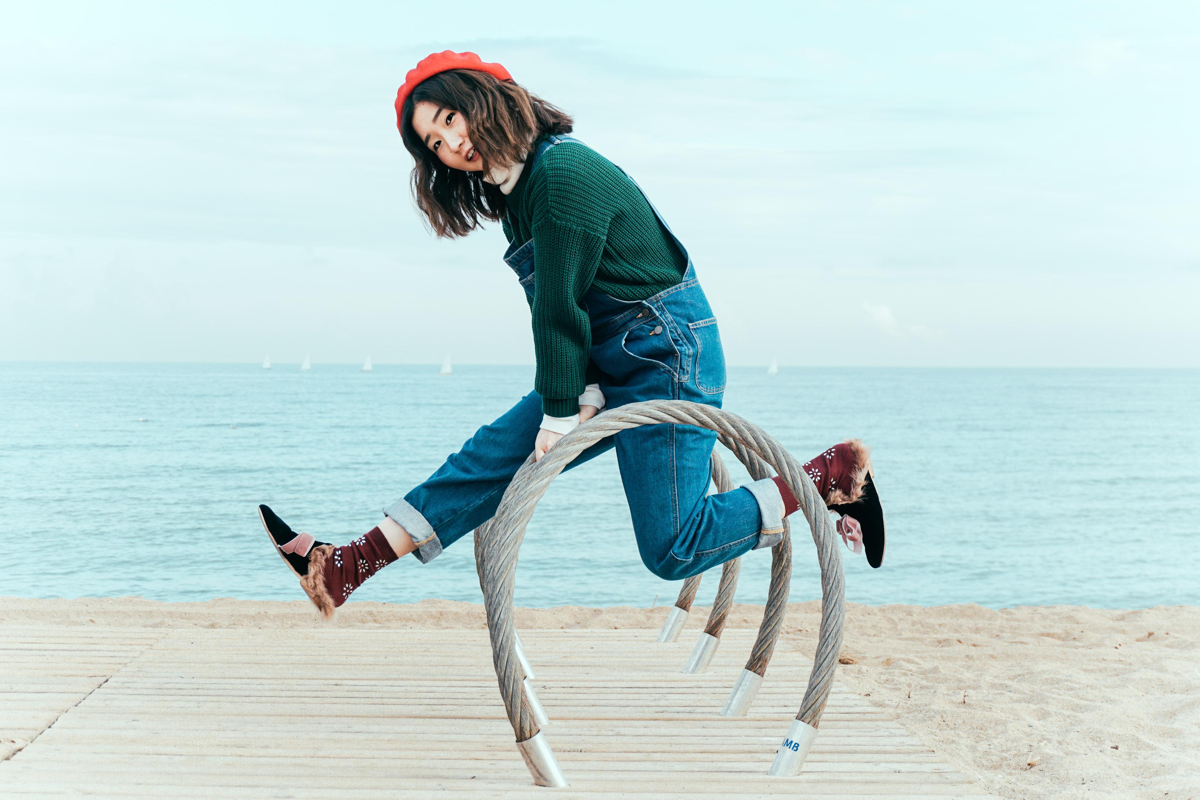 拍照时怎样摆姿势好看