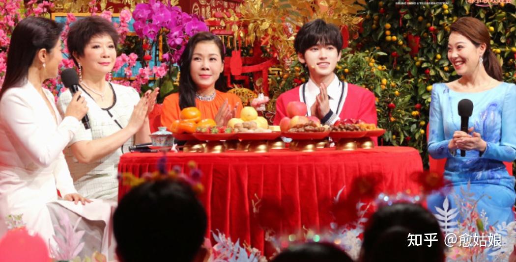 四个泪点，两个笑点，四个惊喜，冯巩宋小宝，北京台春晚赢麻了 - 知乎