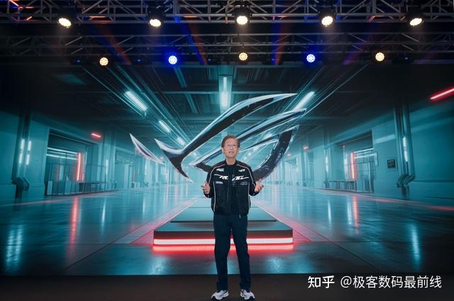 玩出骄傲来！ROG 20周年系列新品强势登场COMPUTEX 2026