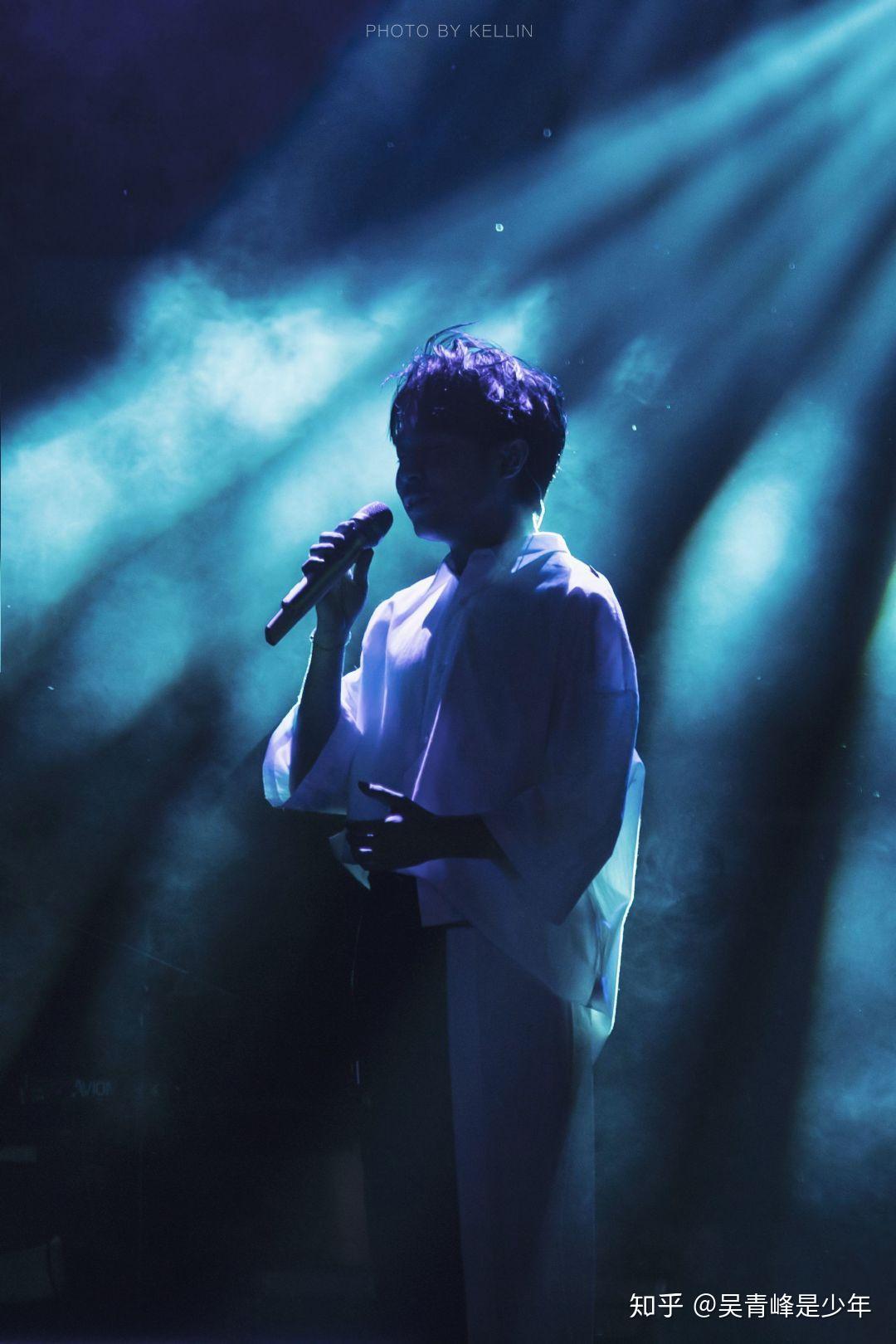 能分享一些吴青峰的图/照片吗? - 知乎