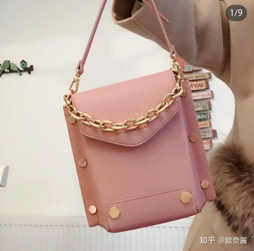 有没有适合春夏的包包?类似于下图的.谢谢?