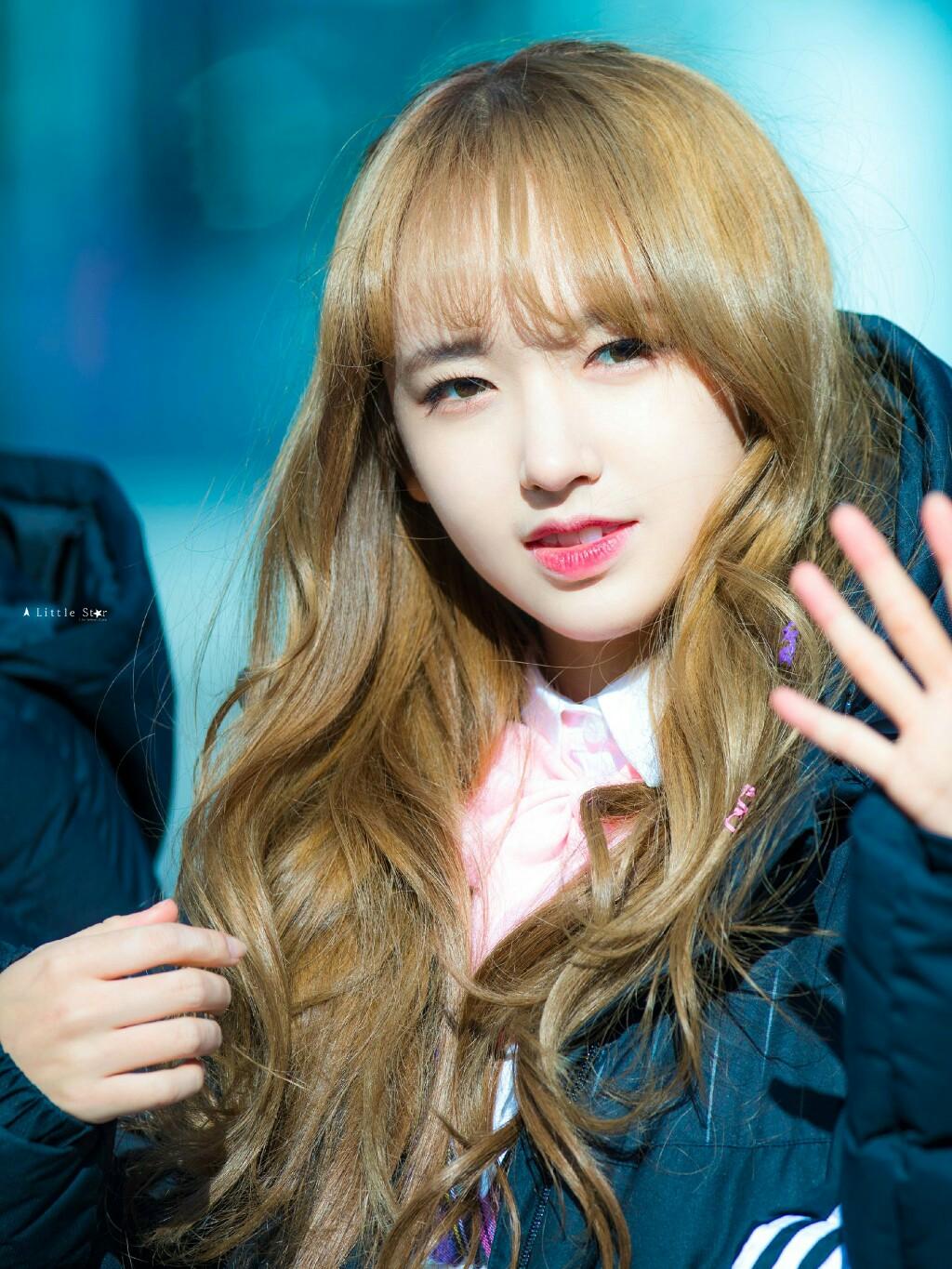 怎么评价女团宇宙少女的程潇的颜