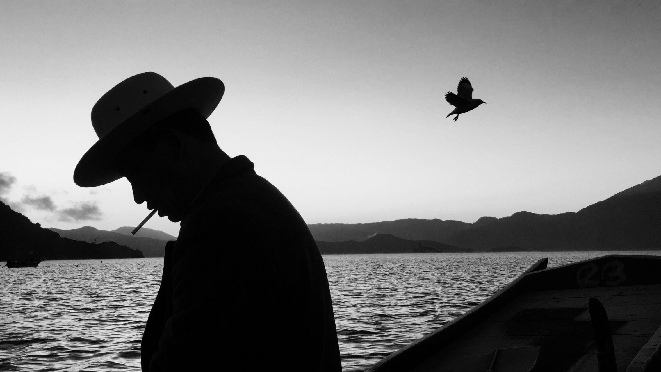 你有哪些背影杀或者侧脸杀的照片