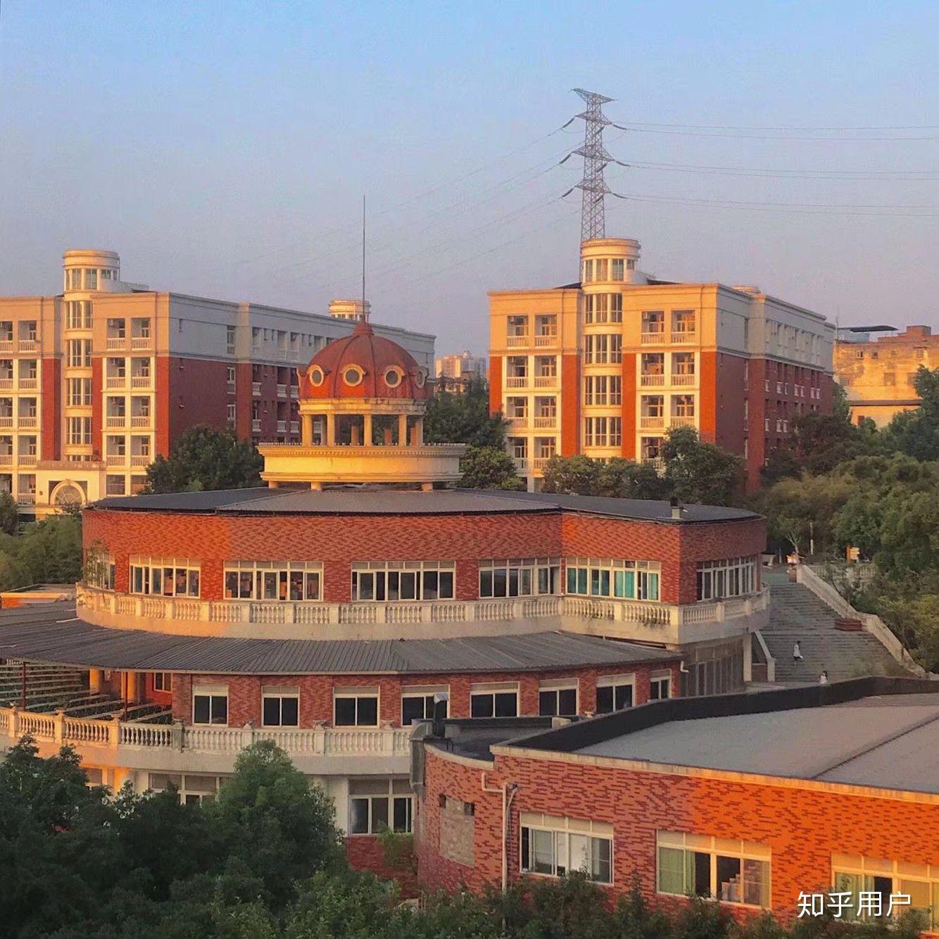 在重庆外国语学校(一外)谈恋爱是什么体验?