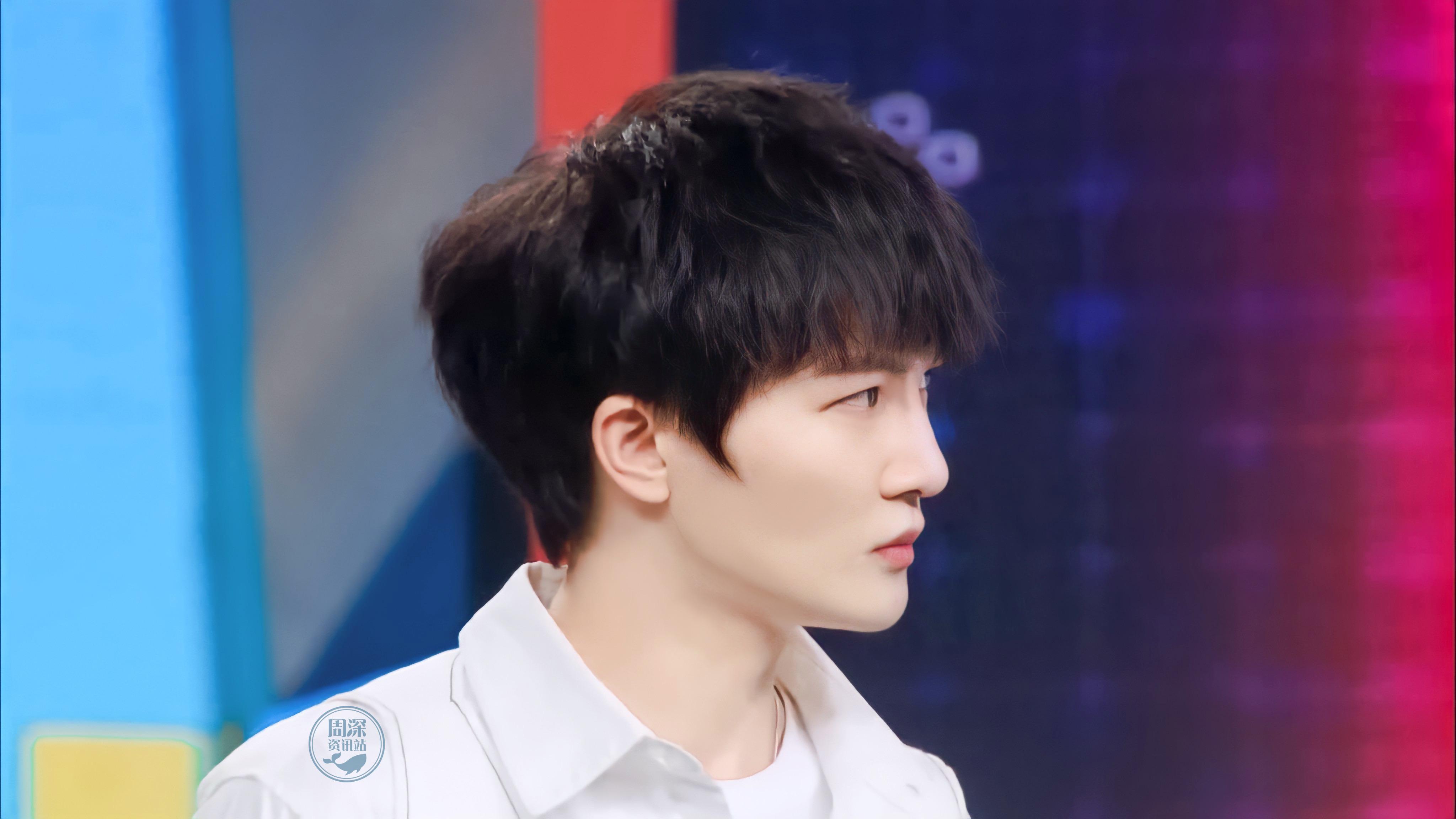 有没有周深超好看的照片(无水印)? - 知乎