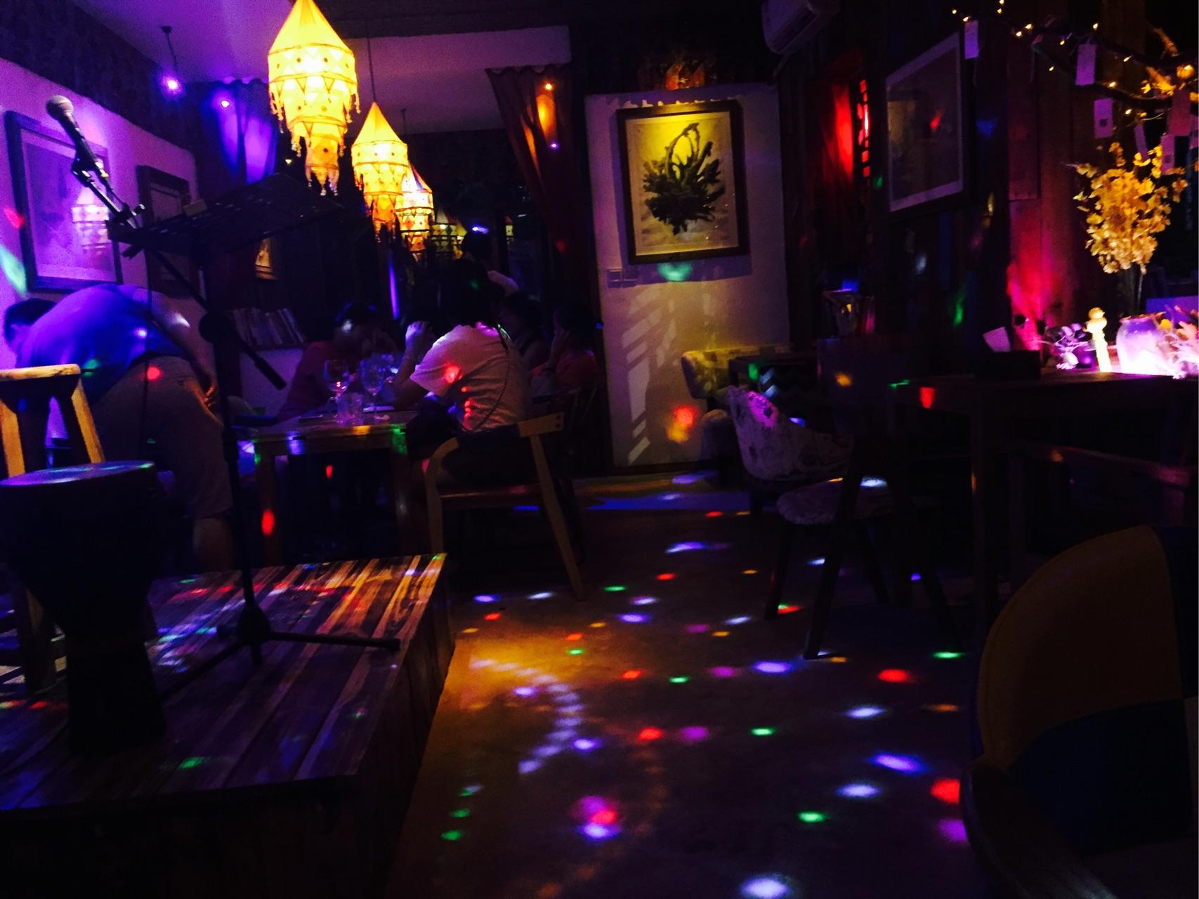 推荐一下深圳市较场尾最靠近海边的名宿?