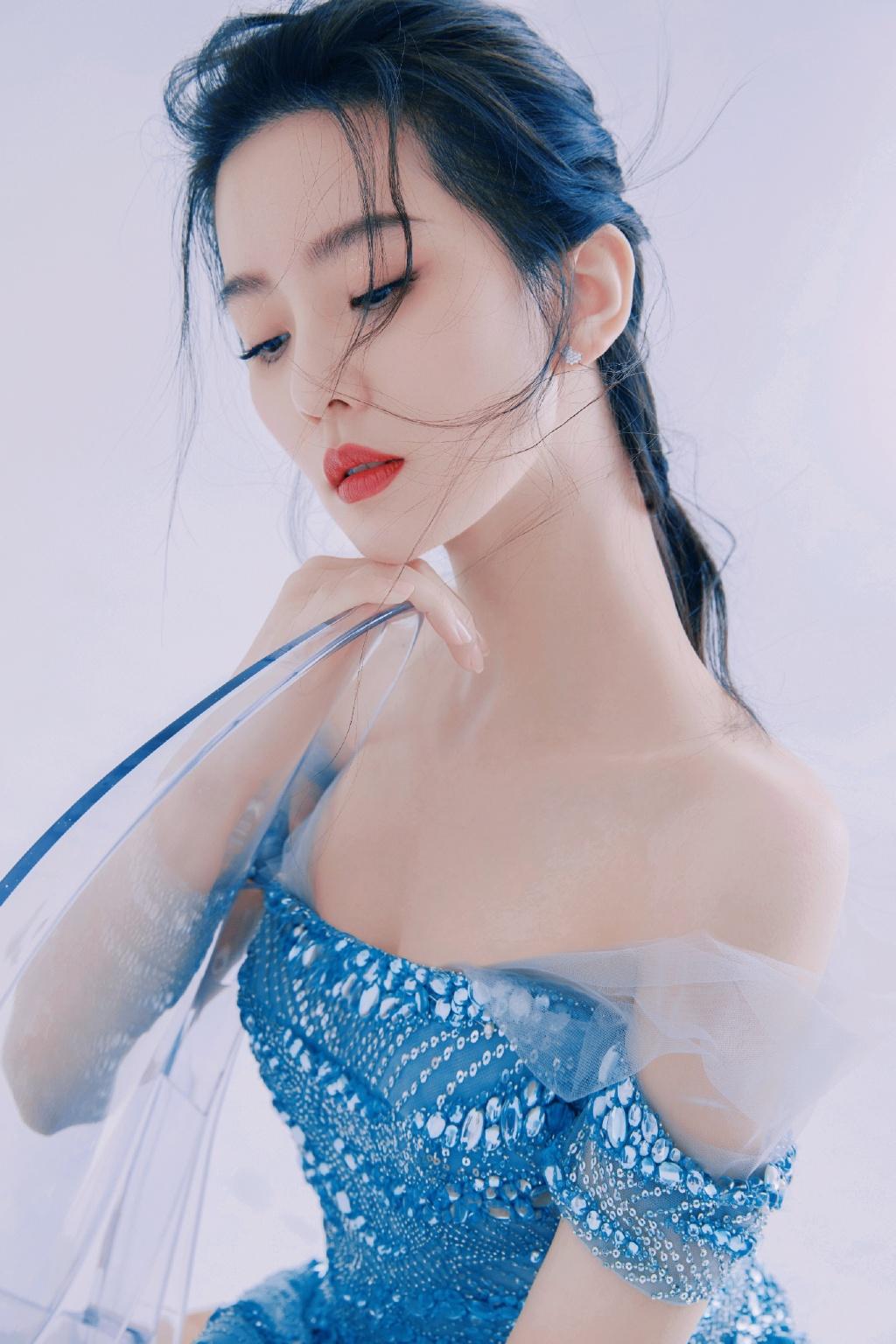 有没有哪些惊艳到你的女明星的美图? - 知乎