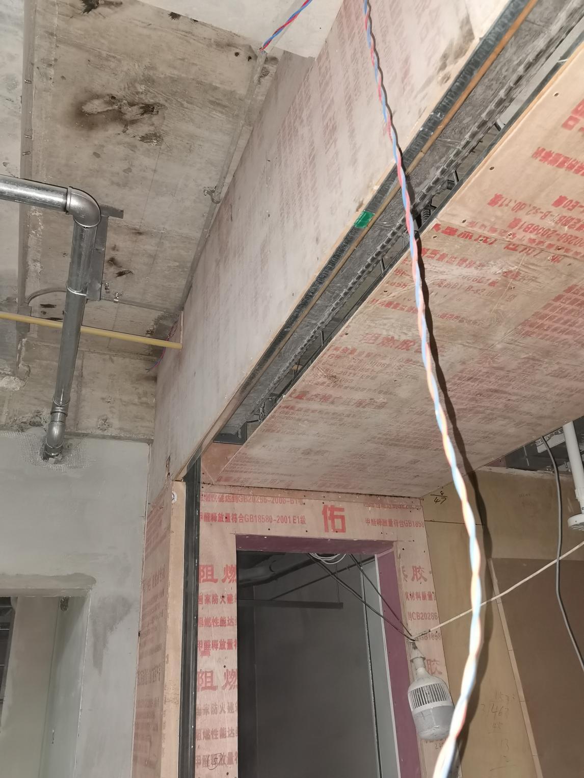 凌乱-商场施工外立面- 知乎