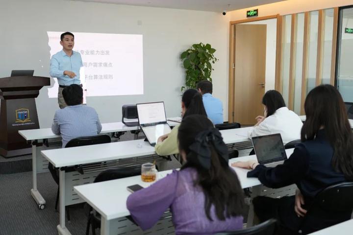 2025华让公益讲堂短视频陪跑班第十二期开讲:聚焦短视频运营三大关键问题 - 知乎