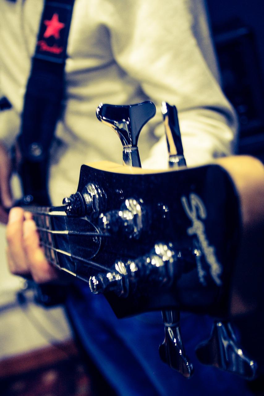 音响的重低音怎么调