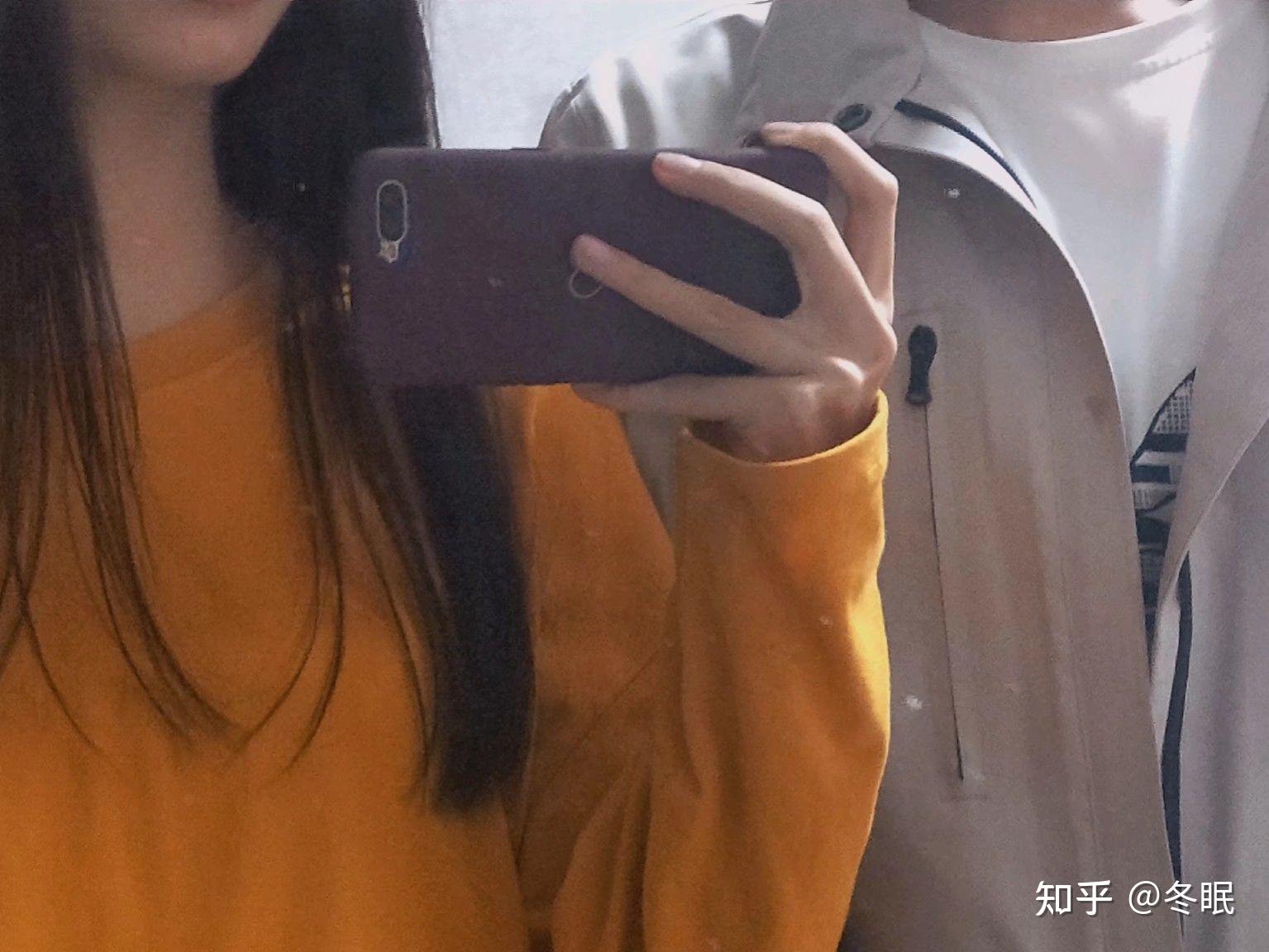 本人男生怎么假装有男朋友想求一张牵手照片或者依稀可见背影的照片发