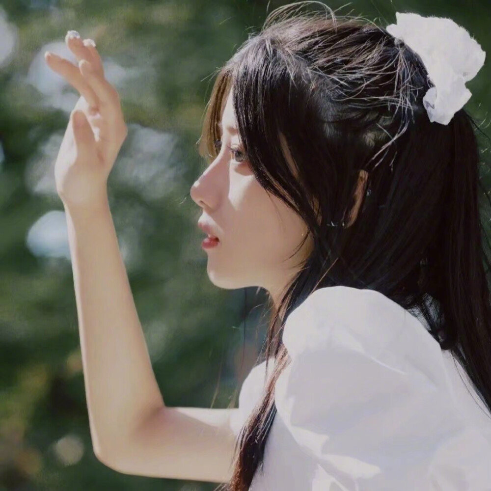 有哪些看上去干净温柔的女生头像? - 知乎