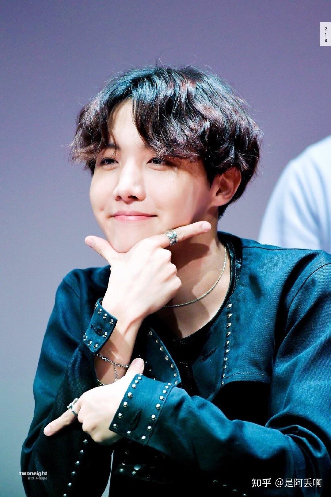 友友们觉得郑号锡哪种发色最好看