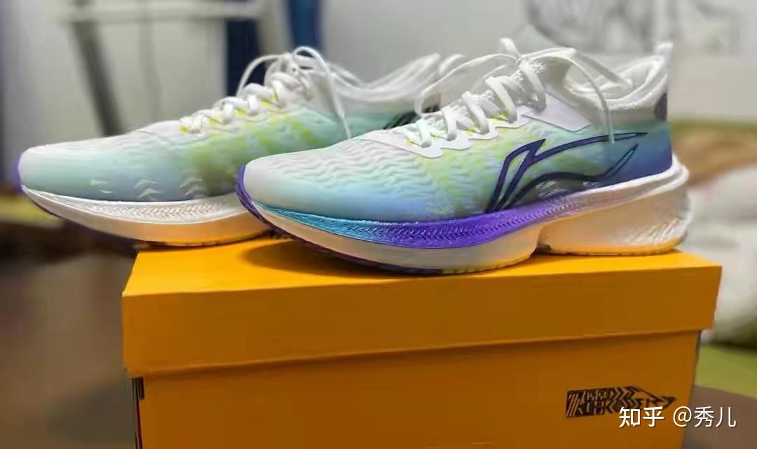 有没有好点的李宁42运动鞋