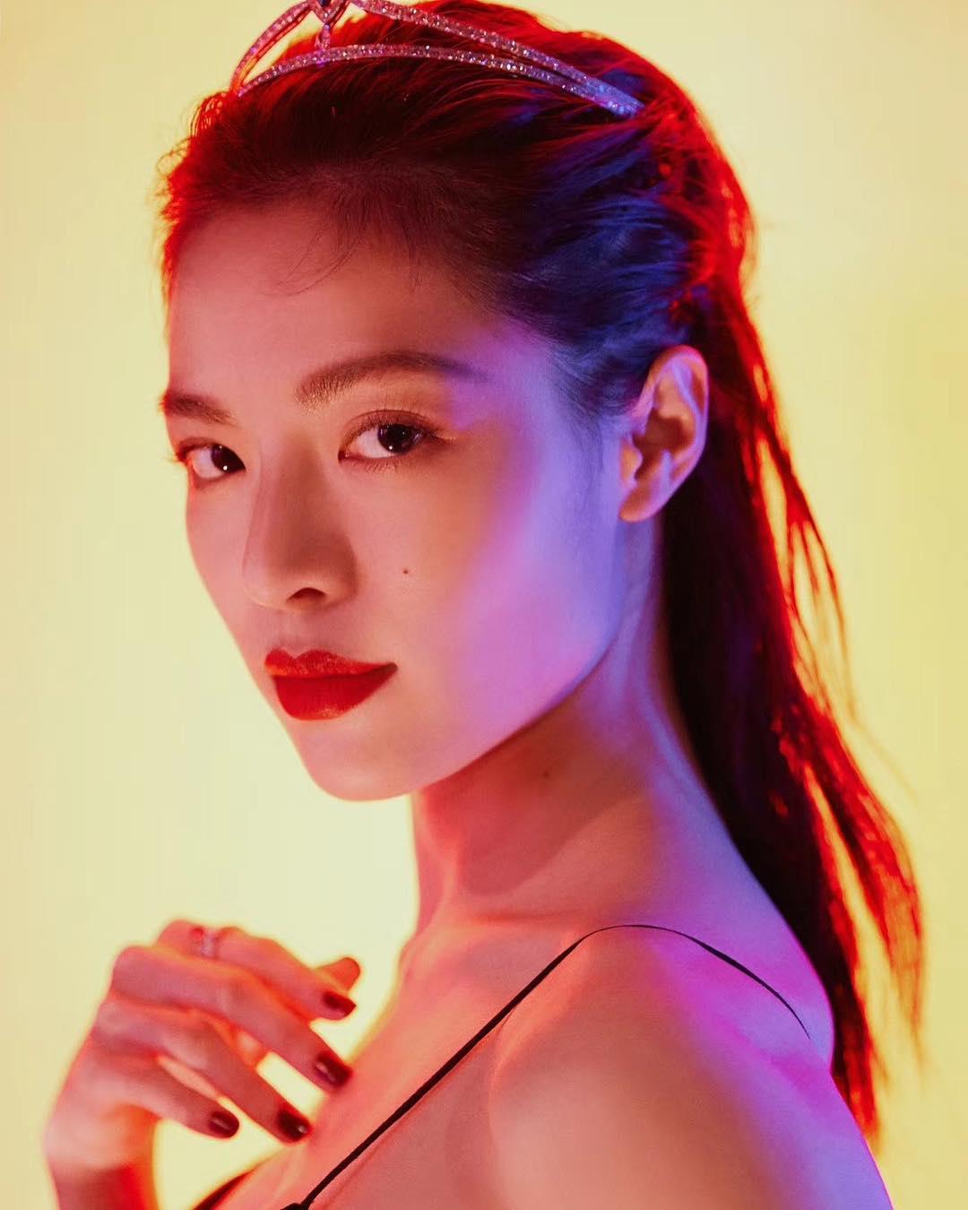 如何评价钟楚曦的样貌