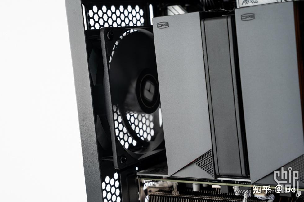 紧凑型MATX主机,闪鳞 G500 装机展示 - 知乎