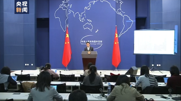 如何看待日本官员称核废水「喝了没事」,赵立坚:请他喝了再说?