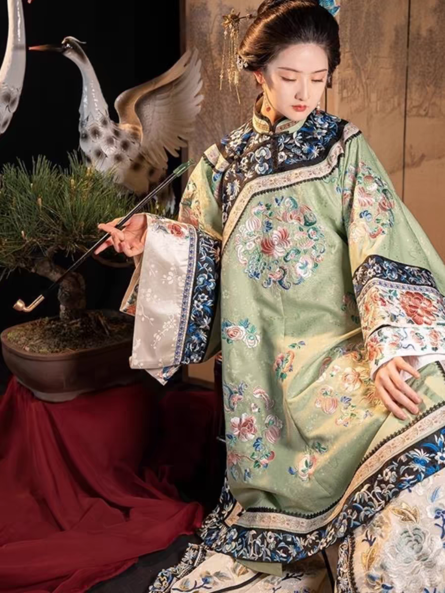 清朝衣服女装真实图片图片