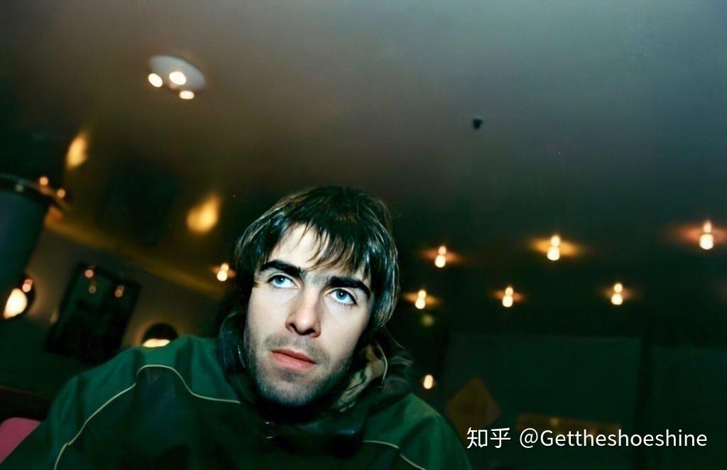 如何评价oasis主唱liam的颜值