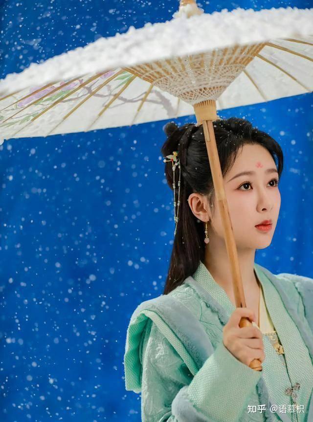 杨紫和邓伦是否证明娱乐圈没有真友情?