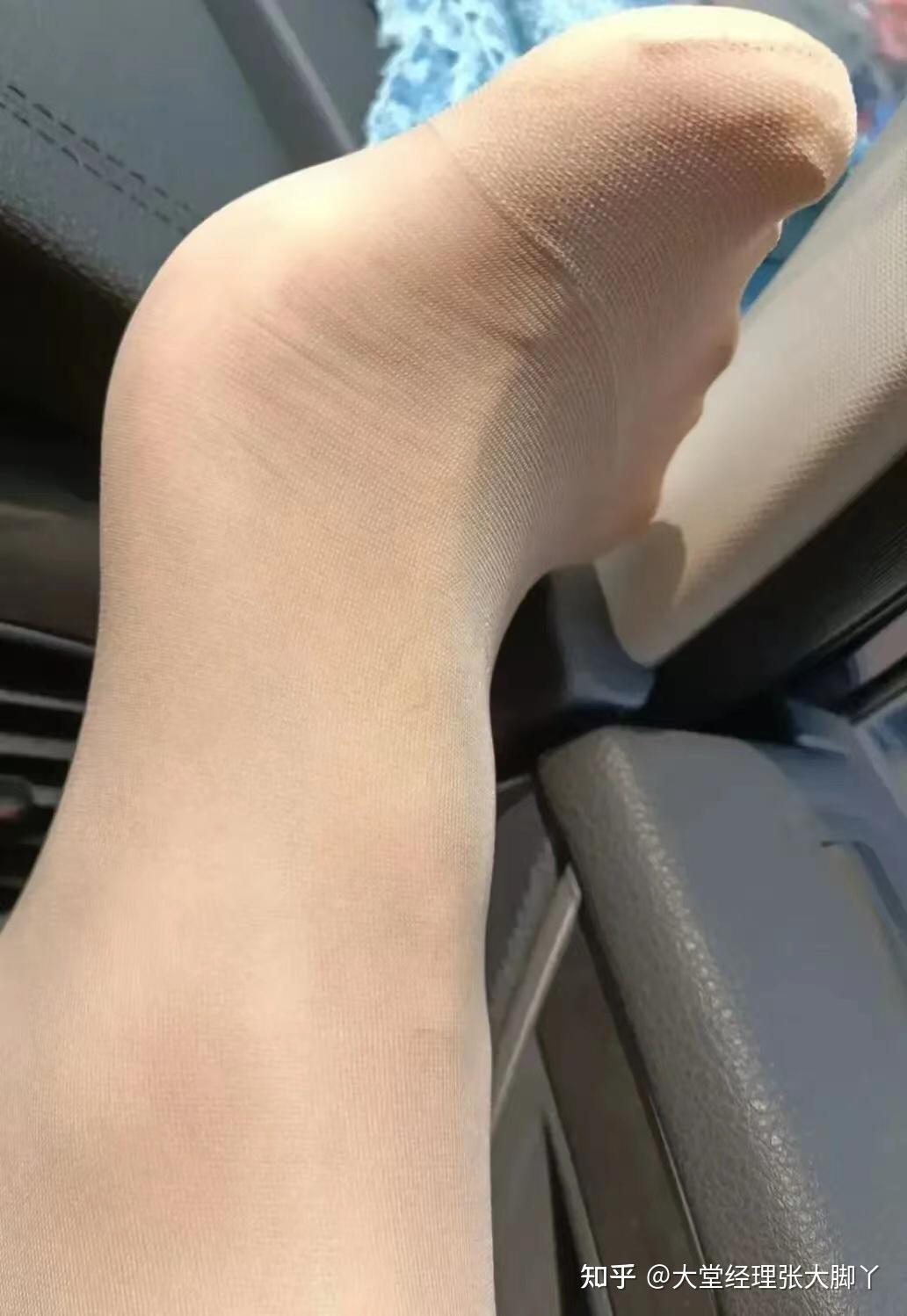女生穿靴子真的会脚臭吗?