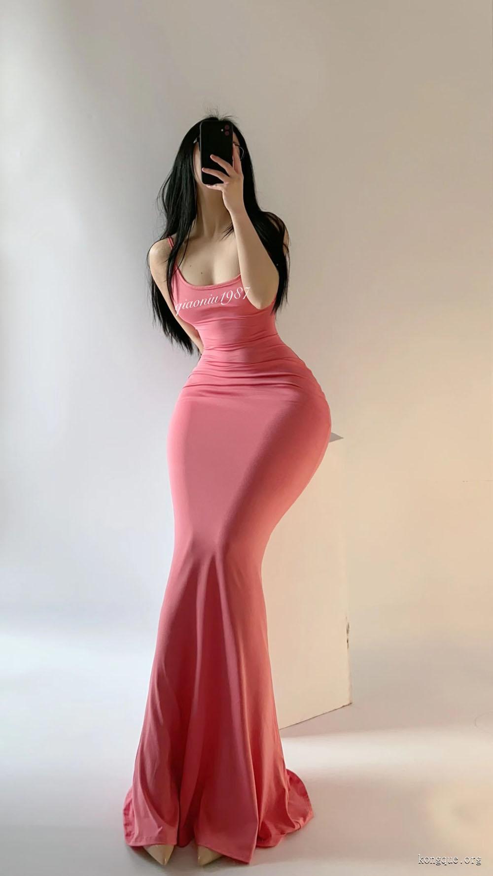 俏妞qiaoniuTT - 微密圈会员订阅系列套图&视频[135套-2026.2]-佳人吧