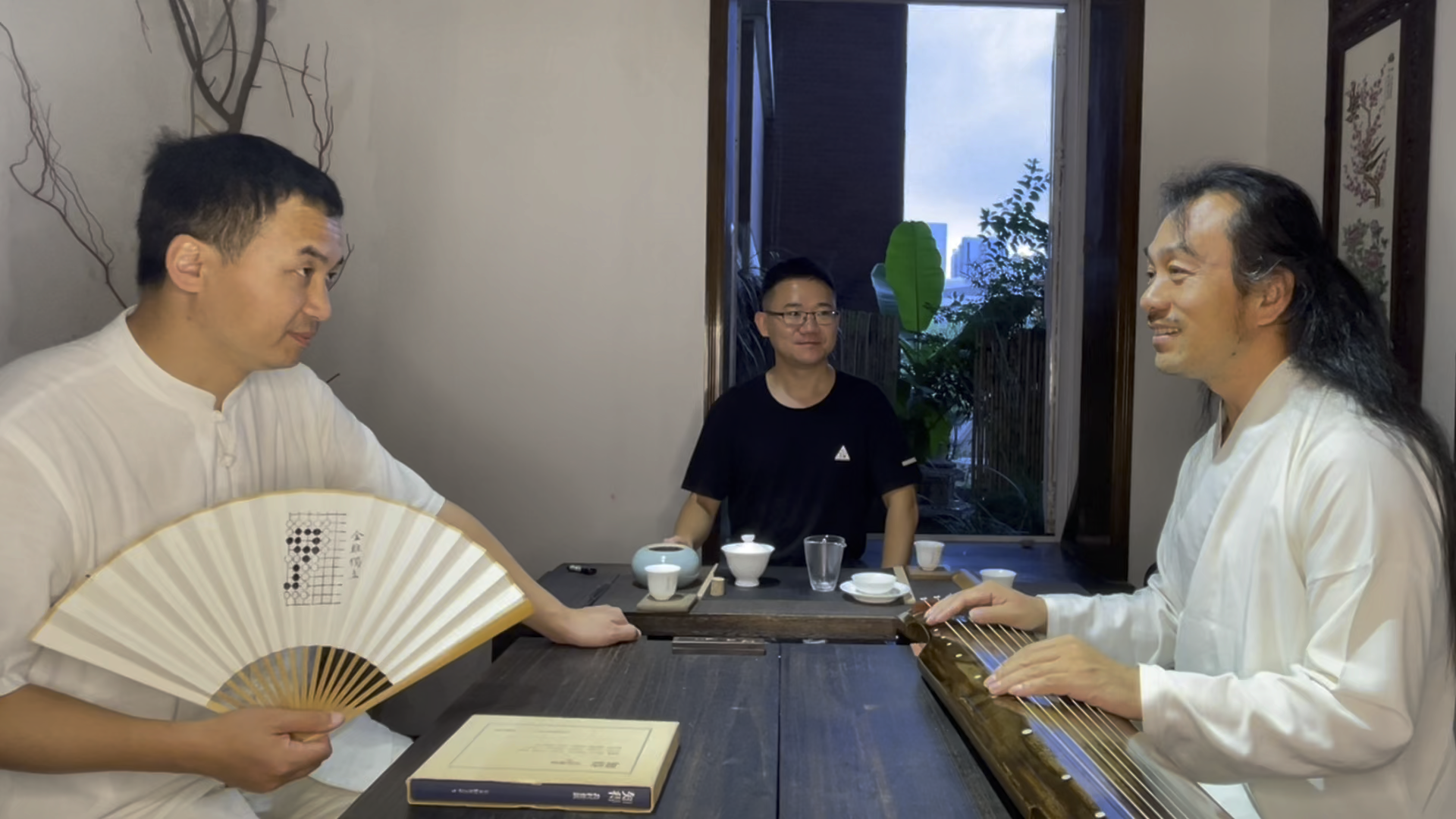 围棋高手徐老师听薛山长抚琴广陵散后讲陈庆之因善棋成为将军的故事