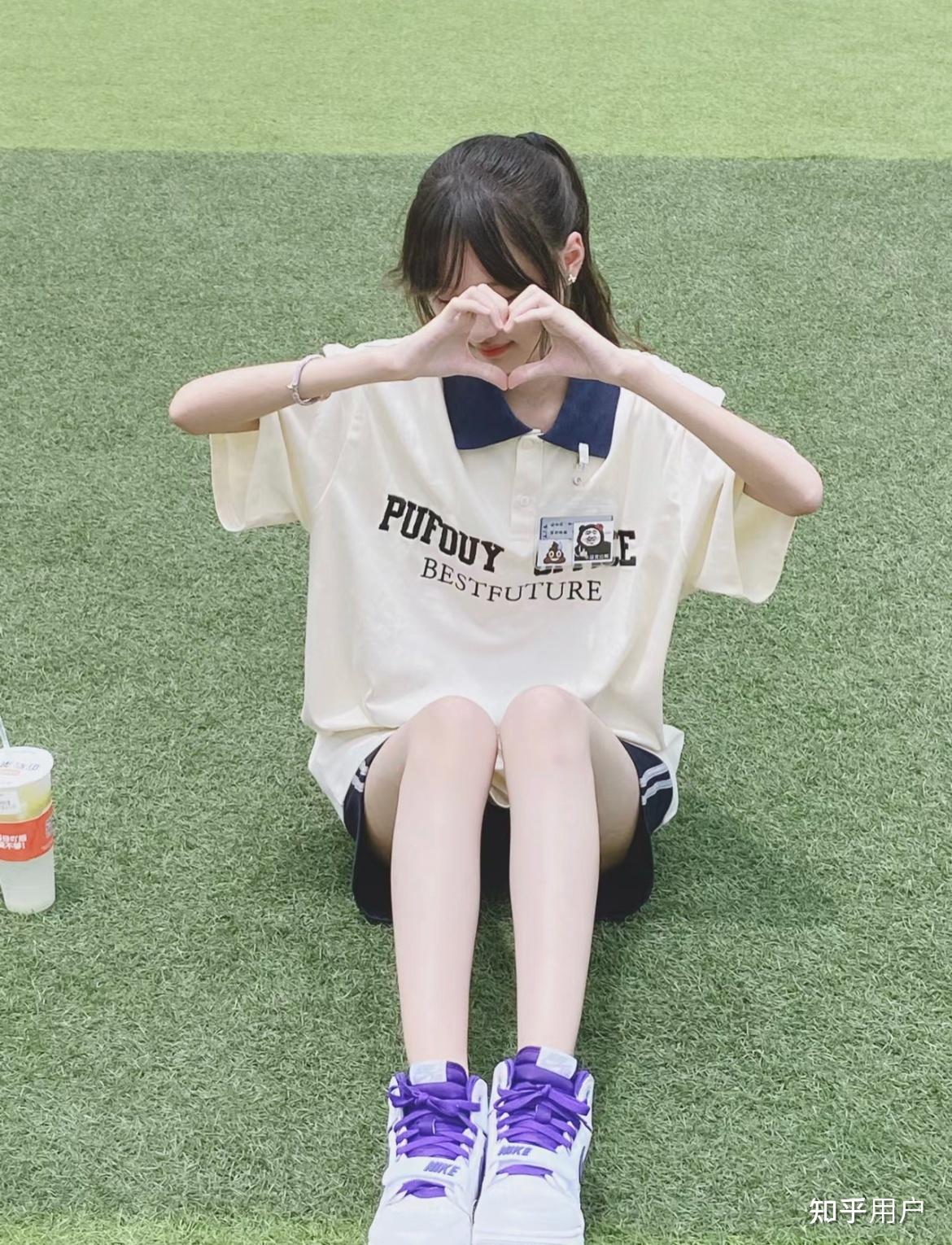 15岁女生穿成这样正常吗