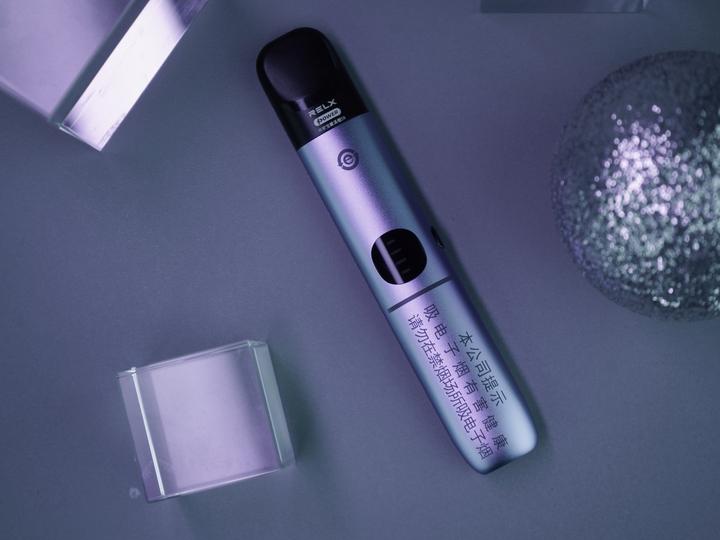 2024年,悦刻最美5代幻影烟杆