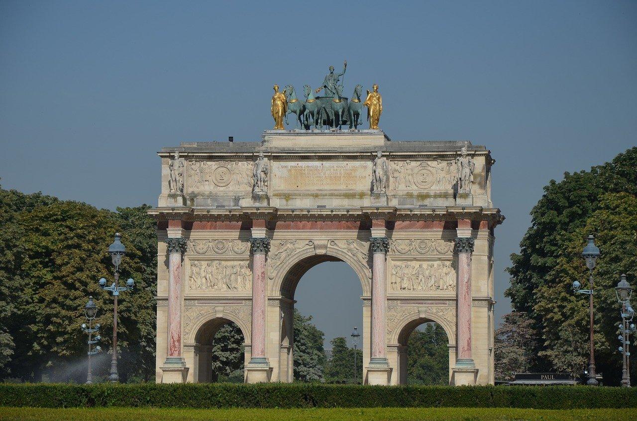 地铁线多少米内