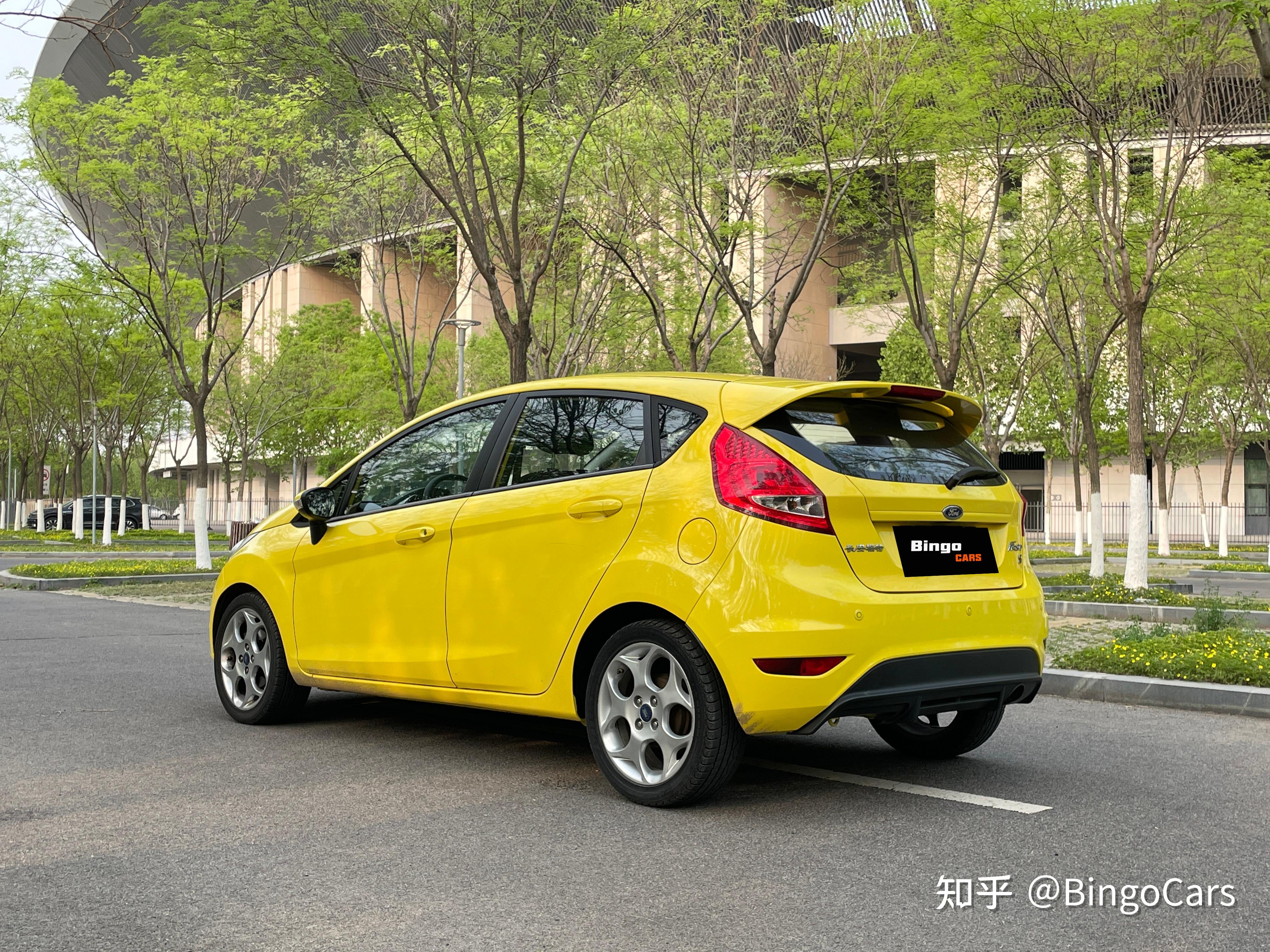 运动车型手动挡轿车