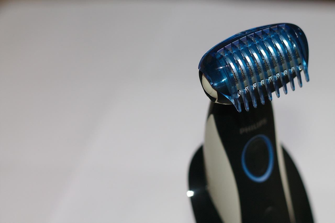 胡子比较硬用什么剃须刀