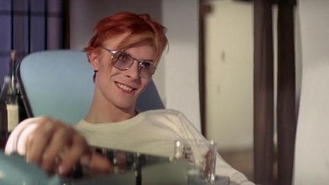 oierendl「david bowie」前无古人,颠倒众生,真正的天外来客赞同了