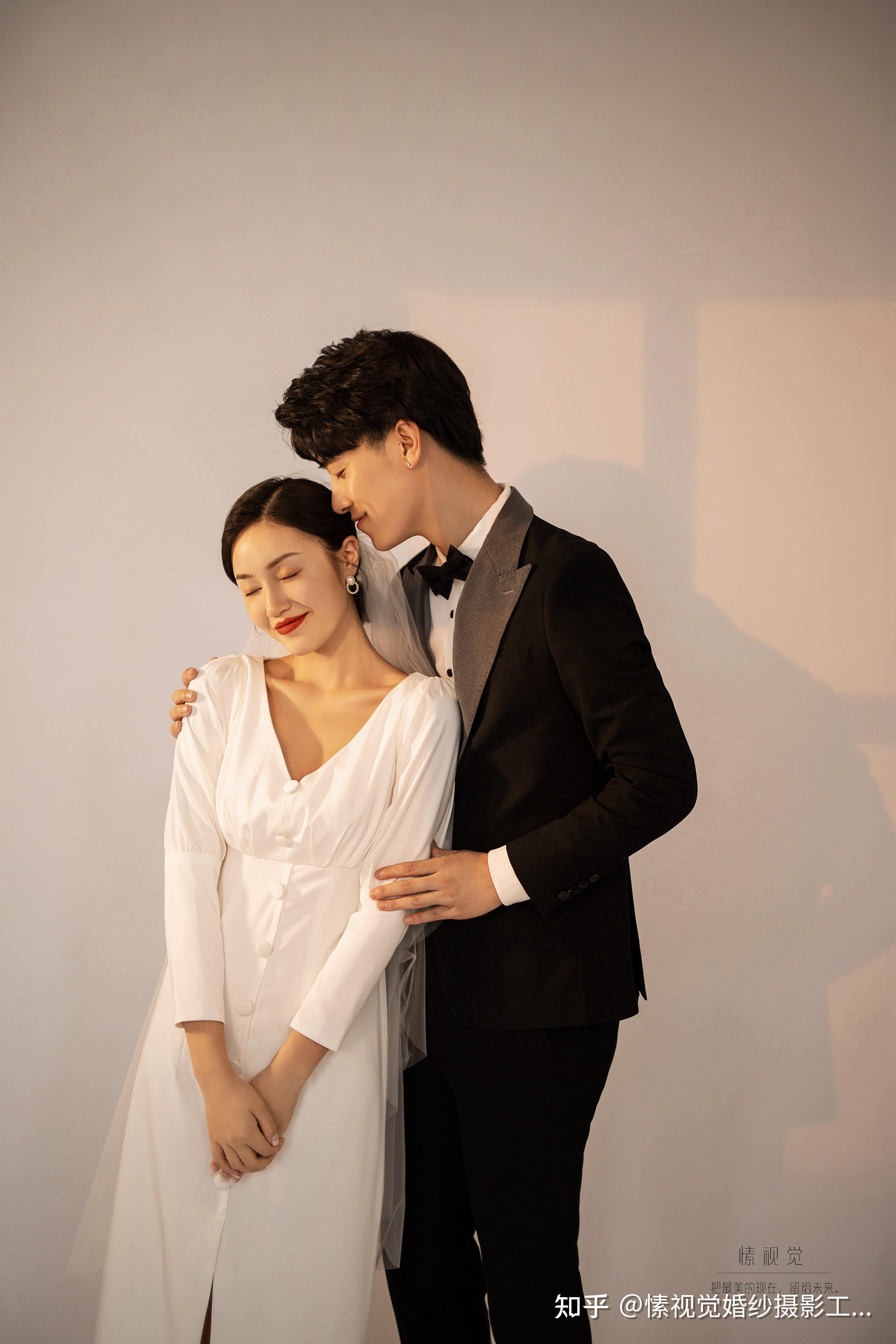 拍婚纱照需不需要提前去选服装