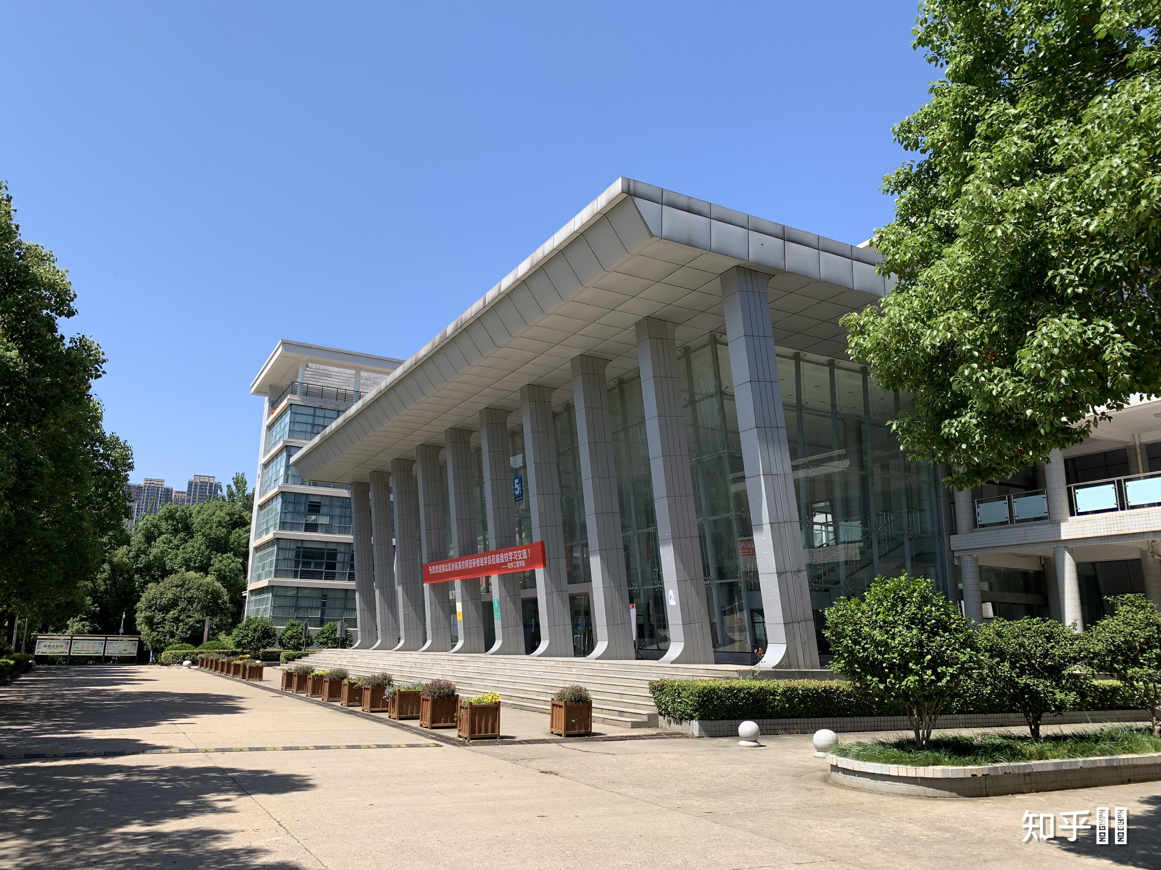 在湖北科技职业学院就读是什么体验